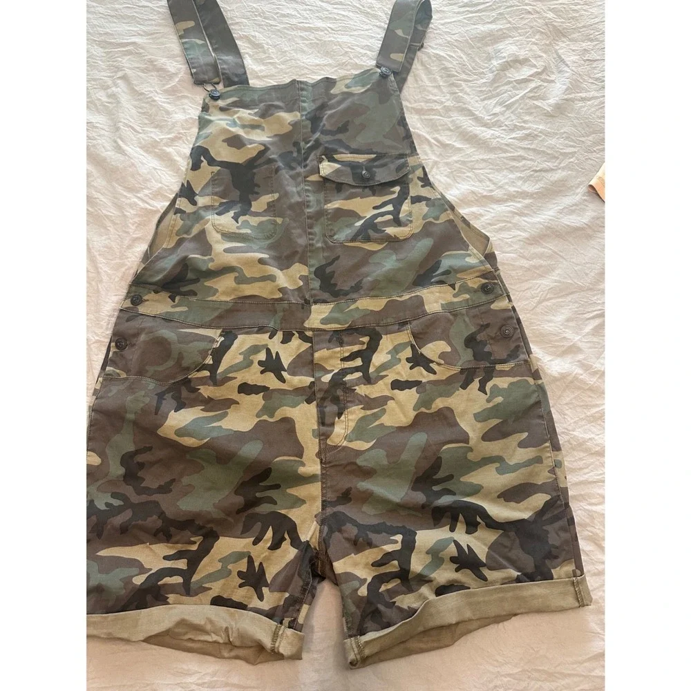 ASOS unisex Camo Print Short Dungarees Overalls Green Camouflage W38 XXL
